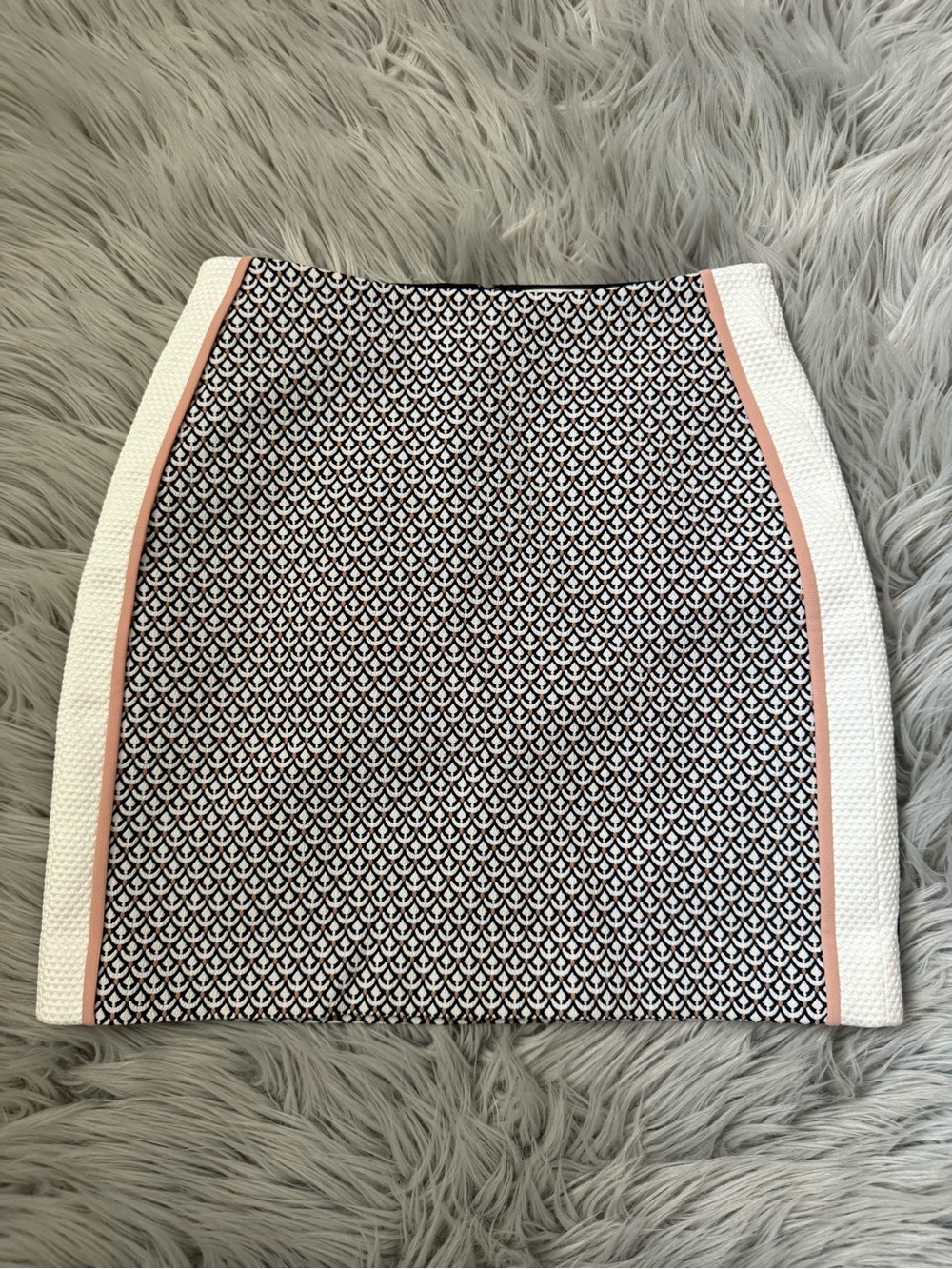 O’2nd Geometric Print Mini Skirt Blush Pink Navy Textured Size 2
